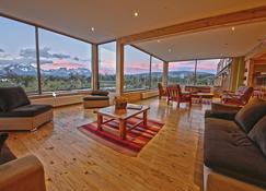 Pampa Lodge, Quincho & Caballos - Torres del Paine - Living room