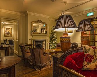 The White Hart Royal, Moreton-in-Marsh, Cotswolds - Moreton-in-Marsh - Lounge