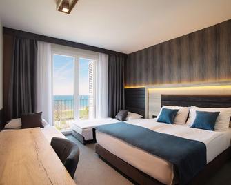 Dependences - San Simon Resort - Izola - Habitación