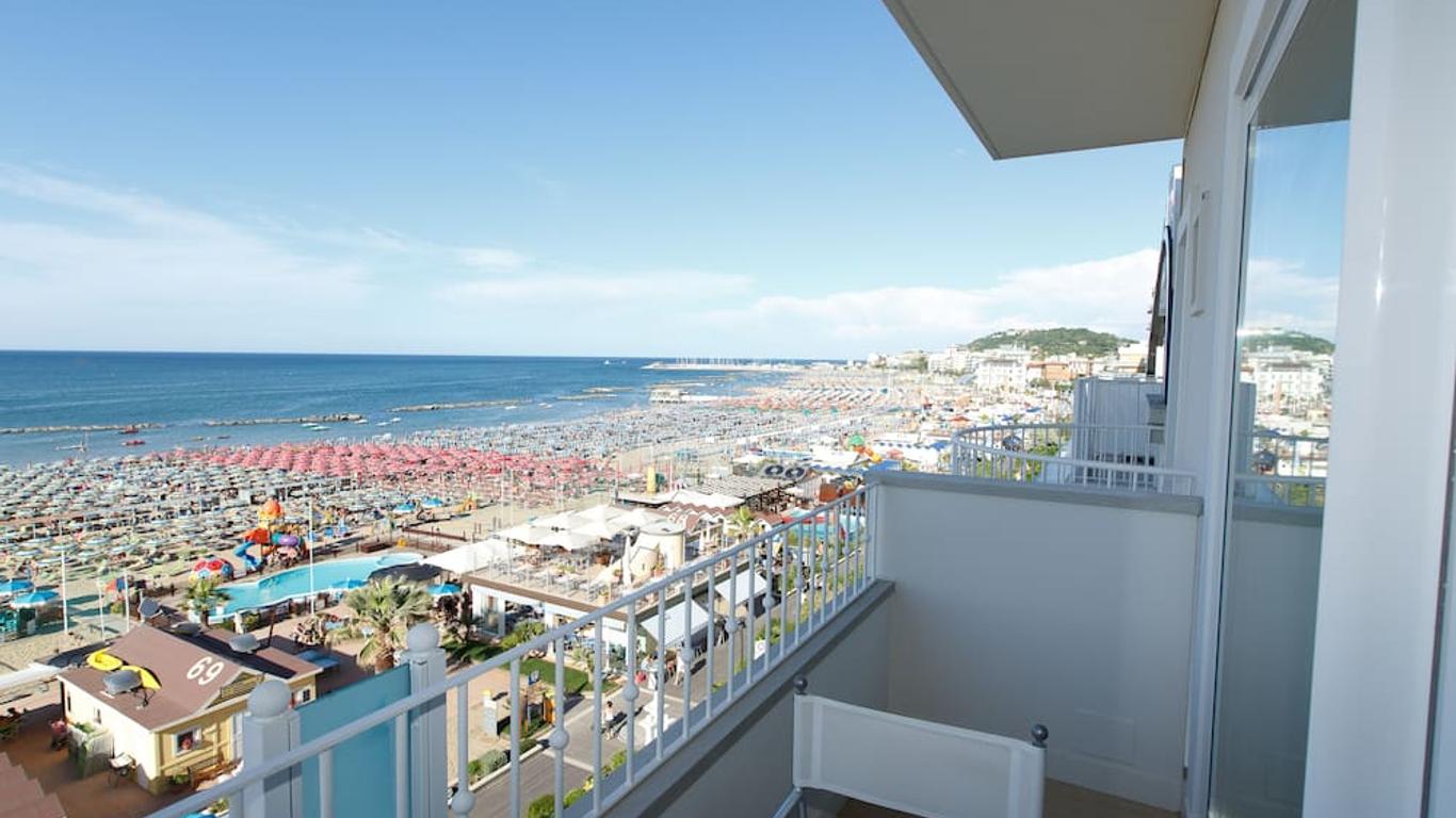Luxor Beach Boutique Hotel Cattolica
