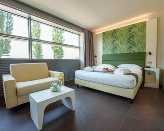 Best Western Hotel Green City - פארמה - חדר שינה