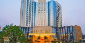 长沙隆华国际酒店 - 長沙