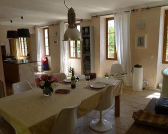 Beautifully Restored, Large French Villa On The Banks Of The River Cele. - Cabrerets - Salle à manger