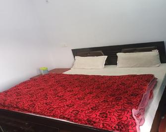 Hotel Deep Kishan by StayApart - Kedārnāth - Bedroom