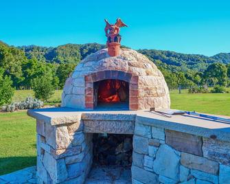 The Vale, Luxury Farm Home, Spa, Wood Fired Pizza Oven, Fire Pit, Bbq - 크랩스 크릭