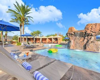 Water Oasis + Golf Course + Spa! 1 Bedroom Suite. - Phoenix - Pool