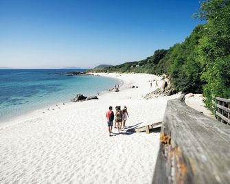 Hotel Miramar - Bayona - Strand