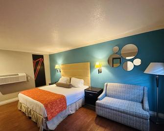 Casa Blanca Hotel & Suites Orange - Orange - Ložnice
