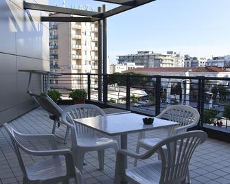 هوتل إدن - جيسولو - شرفة