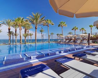 H10 Conquistador - Playa de las Américas - Piscina
