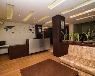 Hotel Shreeram - Ujjain - Recepción