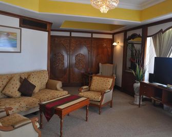 Primula Beach Hotel - Kuala Terengganu - Sala de estar