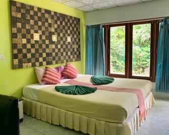 Pakmeng Beach Resort - Sikao