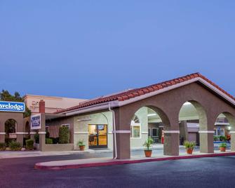 Travelodge by Wyndham Hemet CA - Hemet - Building