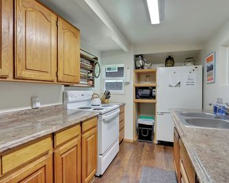 Little Blue House near Crystal Mountain & Mount Rainier - Enumclaw - Cocina