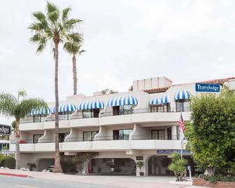 Travelodge by Wyndham San Clemente Beach - San Clemente - Rakennus