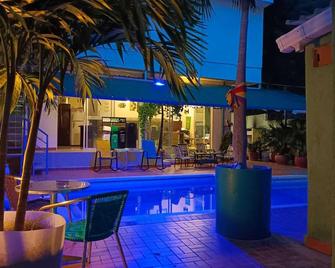 Mauka Oasis Taganga - Taganga - Pool