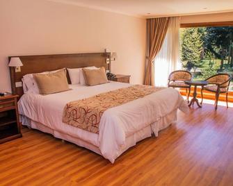 Ruca Kuyen Golf & Resort - Villa La Angostura - Schlafzimmer