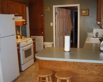 close to Nichols University - Schriever - Comedor