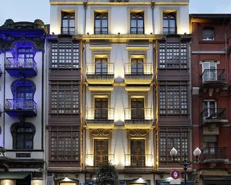 Hotel Marqués, Blue Hoteles - חיחון - בניין