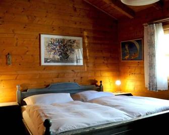 Apartment near West Hamburg - Neubeuern - Bedroom
