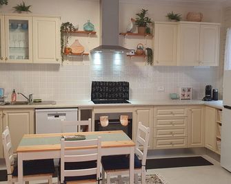 Ultima Thule Studio, South Durras - South Durras - Cocina