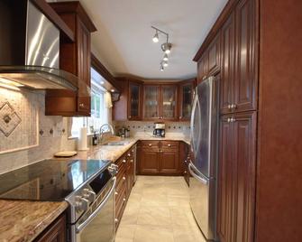 Cozy home away from home. Five minute from Las Olas. 15 minutes to beach. - Fort Lauderdale - Cuina