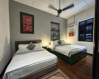 Museum Hotel - George Town - Bedroom