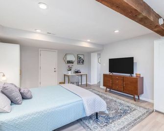 Private Pet Friendly Avenues Suite of Downtown - סולט לייק סיטי - חדר שינה