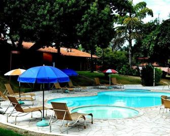 Pousada Beco da Lua - Olímpia - Piscina