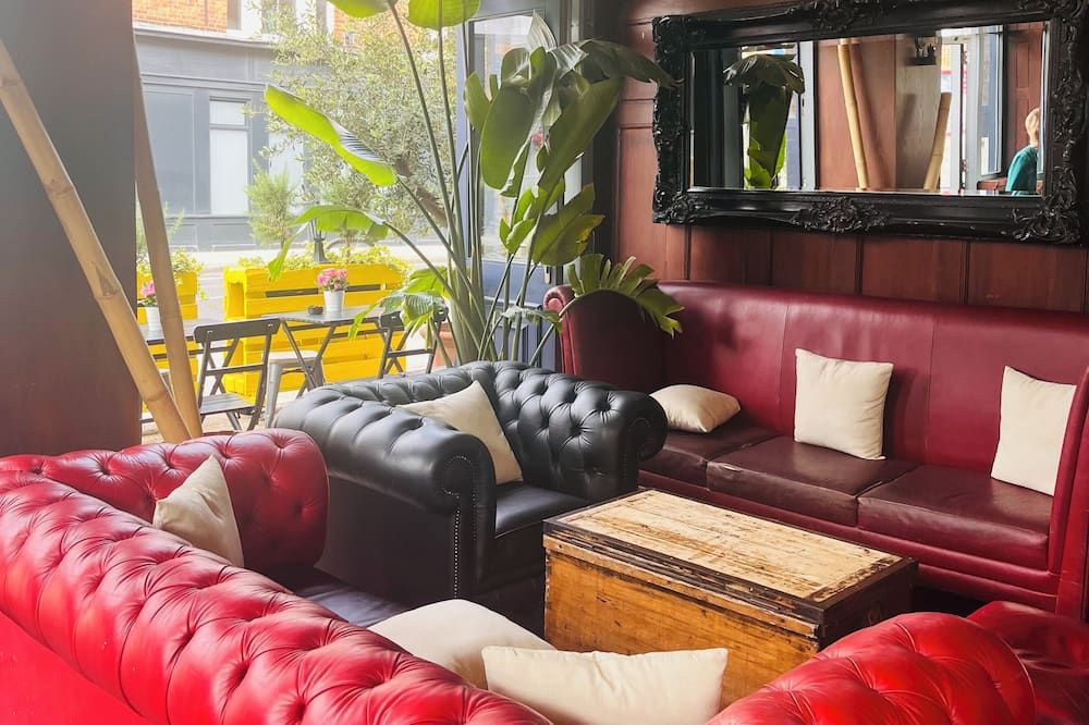 ذا كابتن كوك