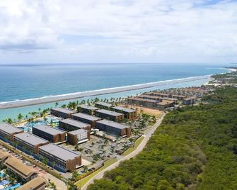 Nanda's Resorts - Suítes Luxo Porto 2 Life Pé na Areia - Ipojuca