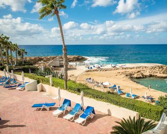 Cynthiana Beach Hotel - Pafo