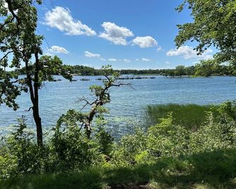 Big Pelican Lake Private Retreat - Detroit Lakes - Outdoors view