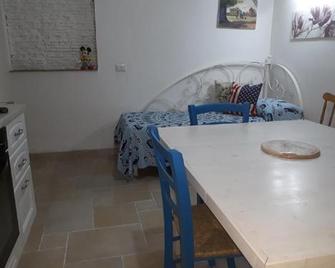 Villino Dolores 30 Mt Mare - Porto Cesareo - Jídelna