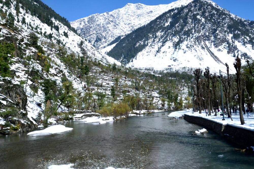 Hotel Baisaran Pahalgam - Pahalgam - Vista esterna