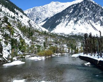Hotel Baisaran Pahalgam - Pahalgam - Outdoors view