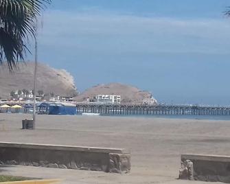 Cerro beach house Azul, surfing, fishing, running, swimming, marine gastronomy - Cerro Azul - Playa