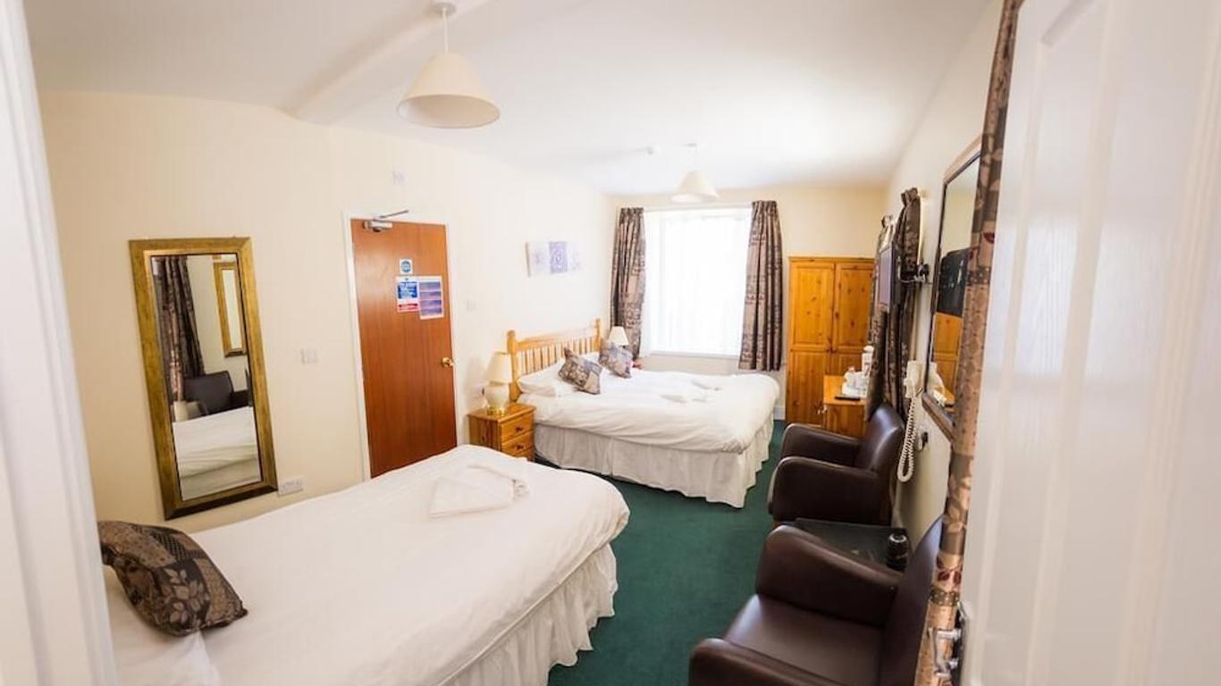 Queensbridge Hotel