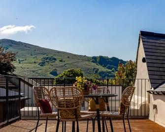Meldon View - Period Apartment & Roof Terrace - Chagford - Balcony