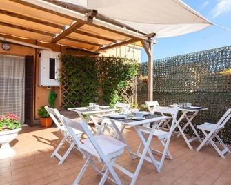 B&B Da Ponticello - Roma - Patio
