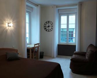 Hotel La Renaissance - Cherbourg-en-Cotentin - Bedroom