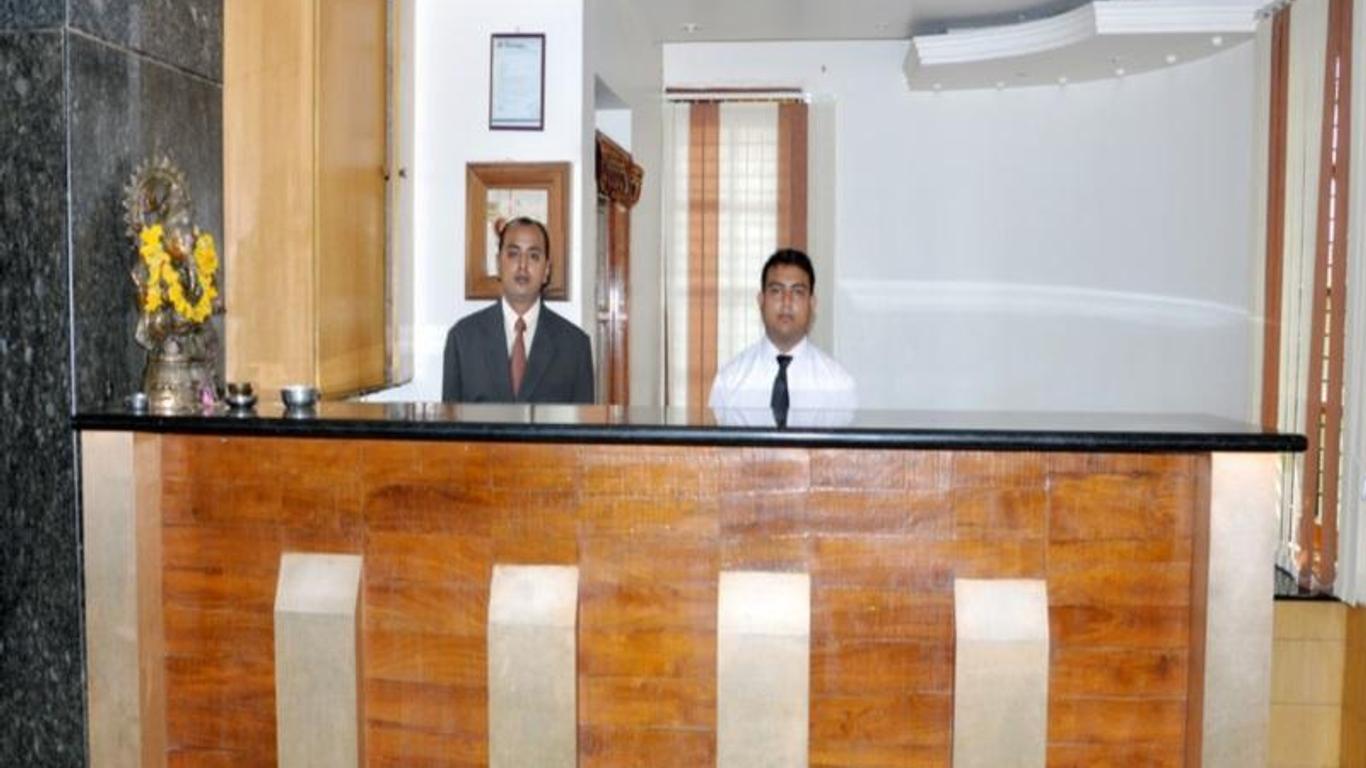 Hotel Rajsangam International