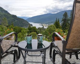 Knox Hill - Nelson holiday accommodation - Nelson - Balcony