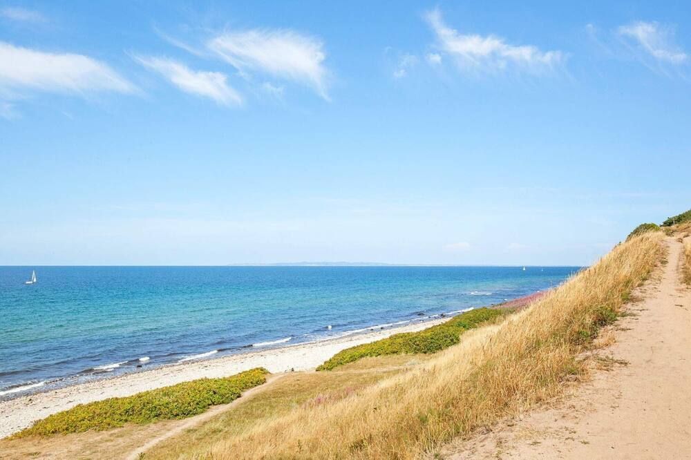 6 person holiday park home in Gilleleje – Gilleleje