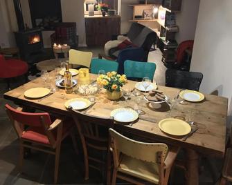 Charming Chalet, Domaine Paradiski - Champagny-en-Vanoise - Dining room