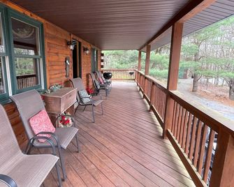 Pa-Mountain Rental House (Wellsboro, Pa) - Wellsboro - Balcony