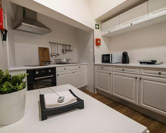 Casa Ateneu - Ponta Delgada - Kitchen