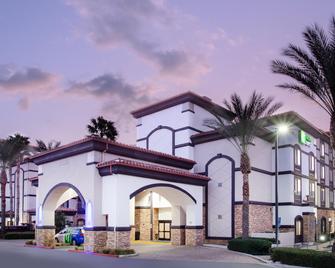 Holiday Inn Express & Suites Ontario Airport - Ontario - Building