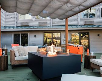 Sunapee Lake Lodge - Newbury - Patio